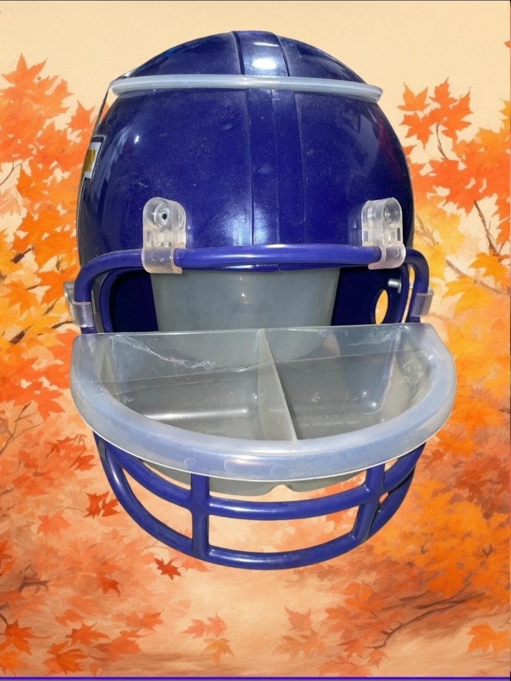 This vintage University of Washington Huskies snack bowl set is a popular piece